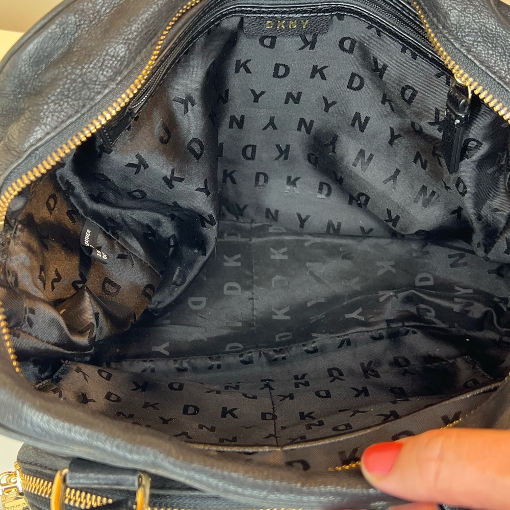 Black Leather Women's Bag - Picture 9 of 10